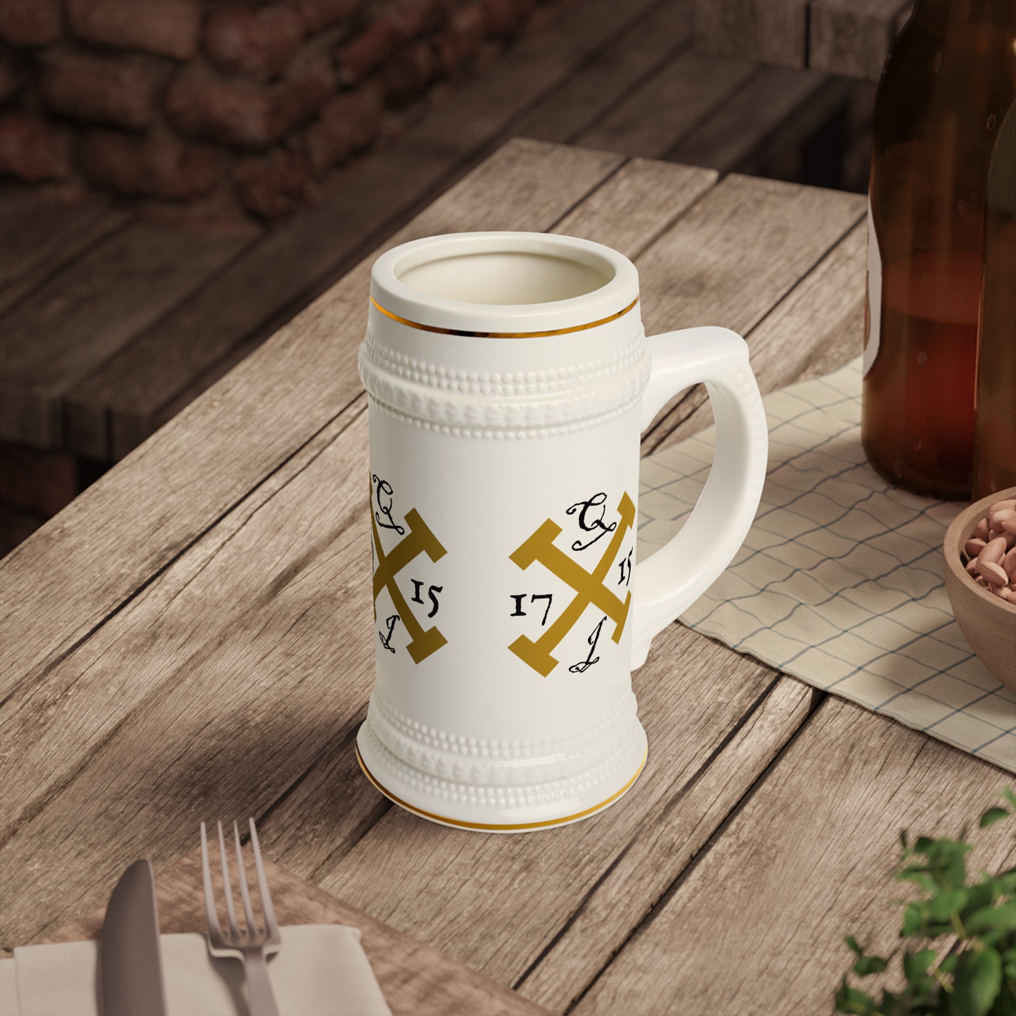 1715 Fleet - Queens Jewels Gold Accented Beer Stein Mug - Perfect for Celebrations & Gatherings